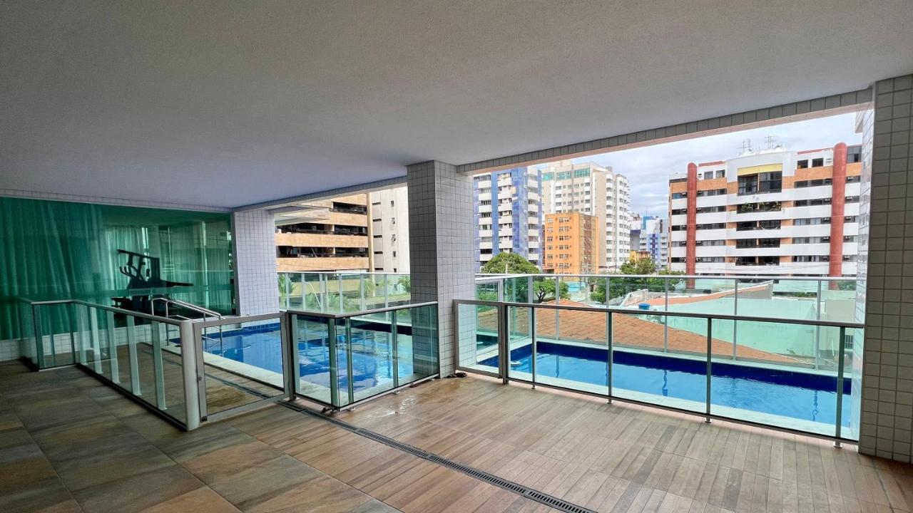 2 Quartos Sendo 1 A 150mt Da *