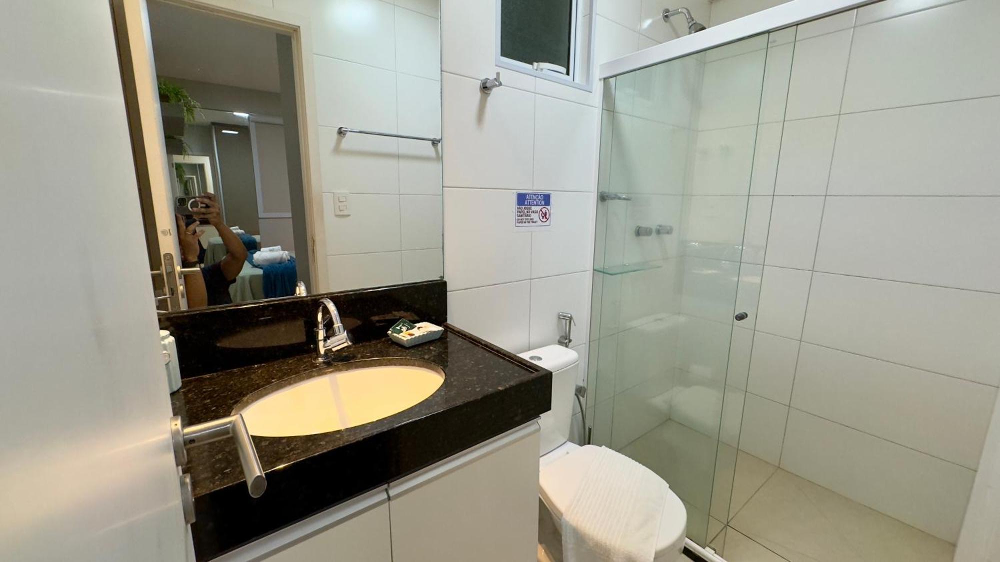 2 Quartos Sendo 1 A 150mt Da Apartamento